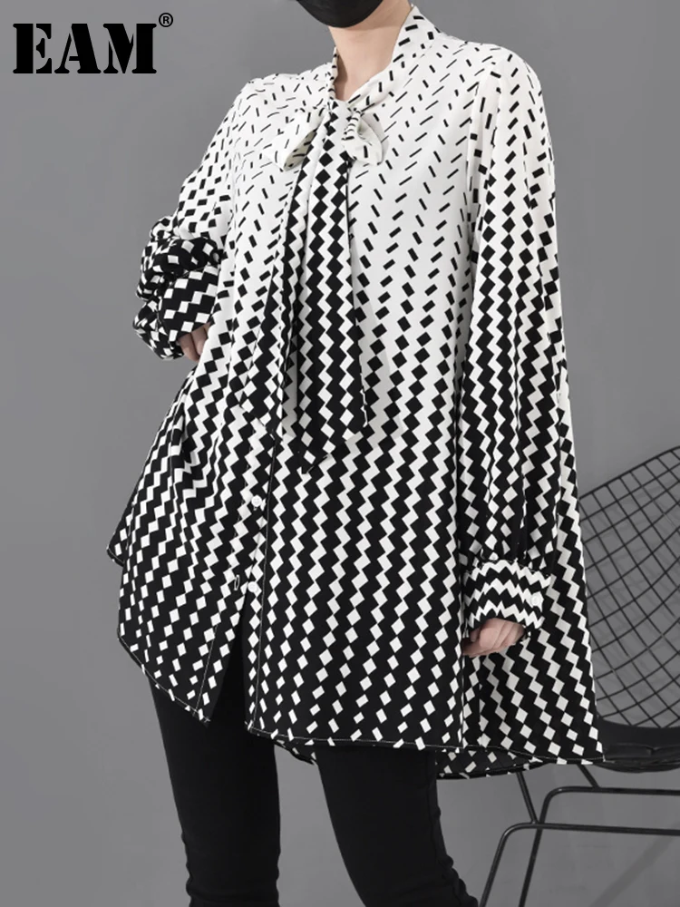 

[EAM] Women Pattern Printed Chiffon Big Size Blouse New Bow Collar Long Sleeve Loose Fit Shirt Fashion Spring Autumn 2022 1R2030