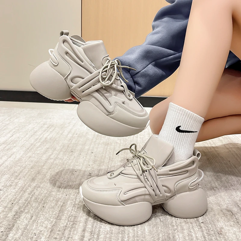 

Женские кроссовки на платформе, повседневная обувь на массивной подошве, дизайнерские, увеличивающие рост