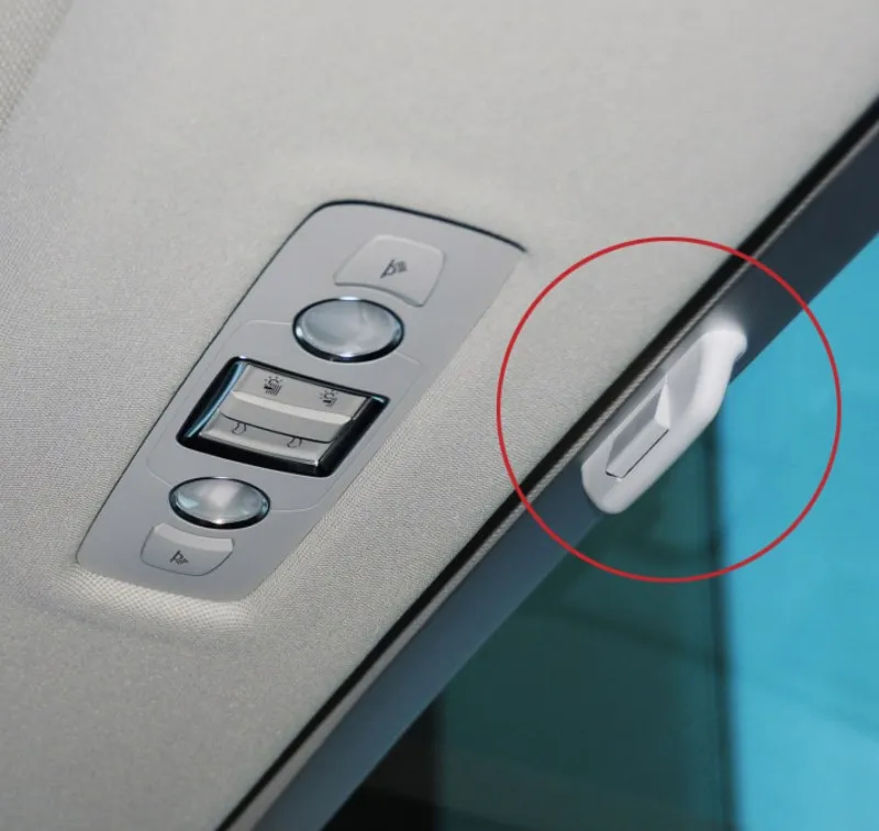 

Car Sunroof Handle Rear Sunroof Clasp Sunshade Roller Curtain Buckle Clip For Audi Q7 2007-2017