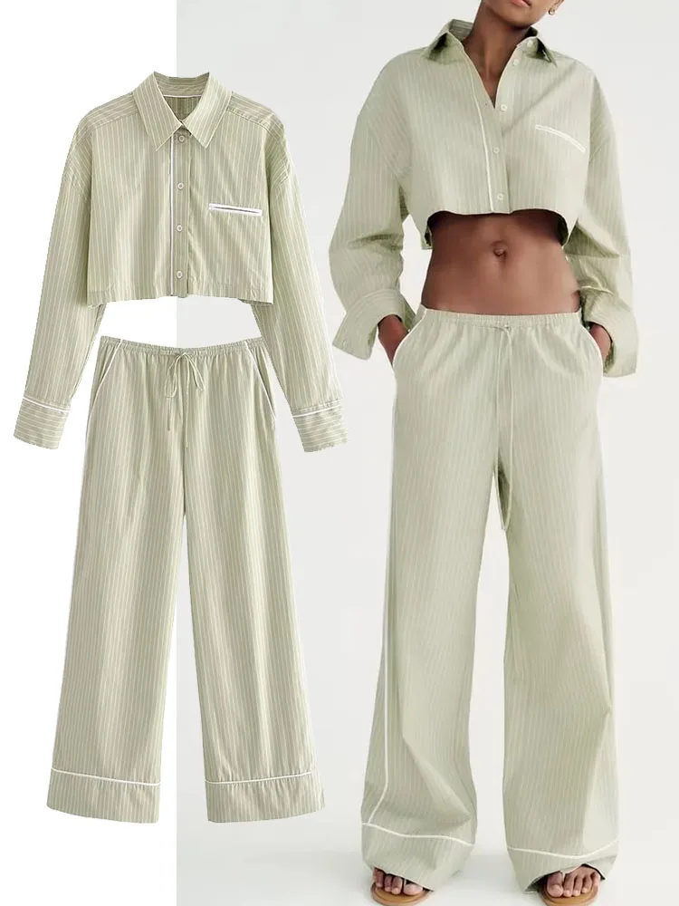 

Комплект из блузки и брюк в полоску, с длинным рукавом