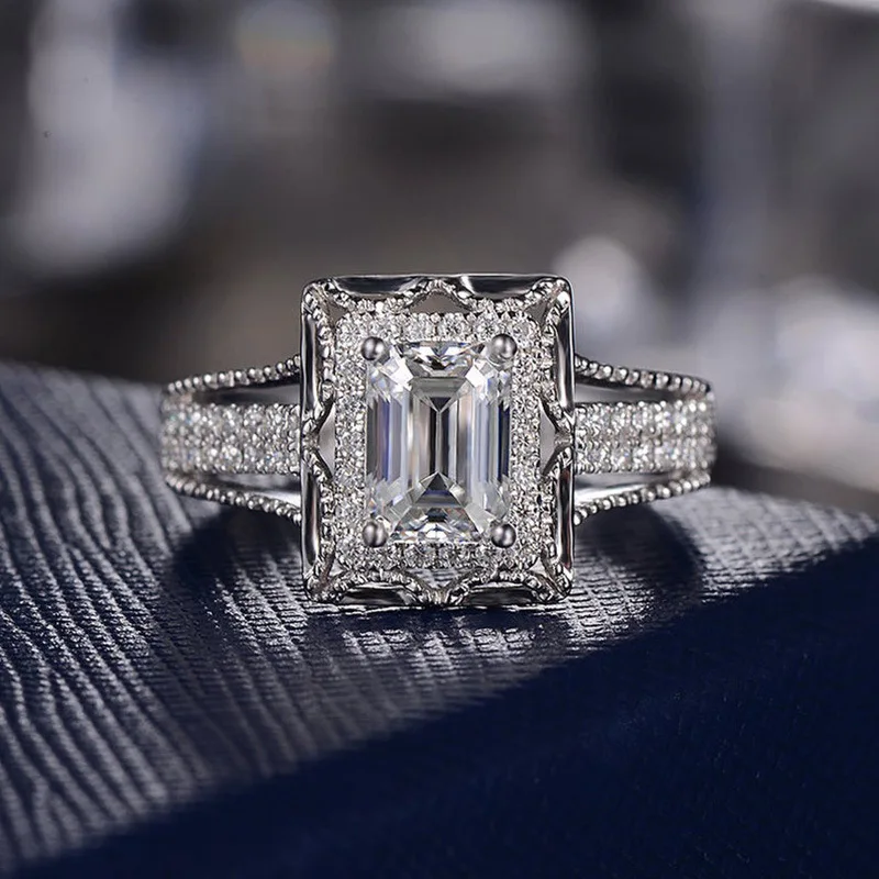 

Rings for Women Brilliant Cubic Glass Filledia Wedding Engagement Female Accessories Fancy Proposal Ring Gift Trendy Jewelry