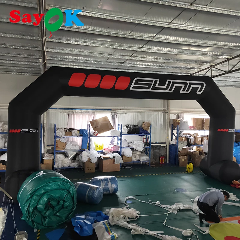 Черный надувной рекламный арочный финишный проход для продвижения бизнеса, мероприятий и выставок.