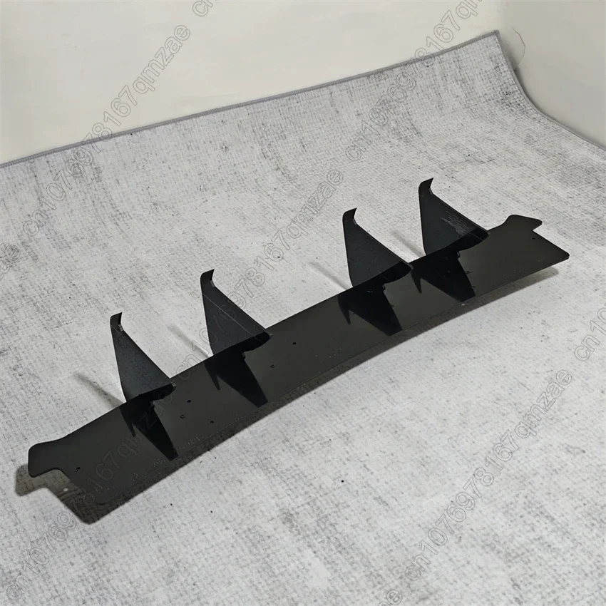 Заводская черная защита для задней губы в стиле MAX задний бампер диффузор VW Golf MK8