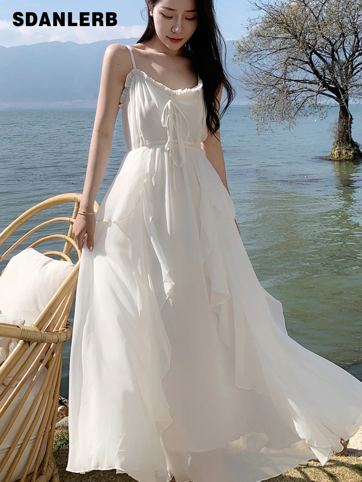 Beach Travel Vacation Fairy Strap Dress French Chiffon Temperament Camisole Beach Dress Elegant White Mid-length Sling Dress