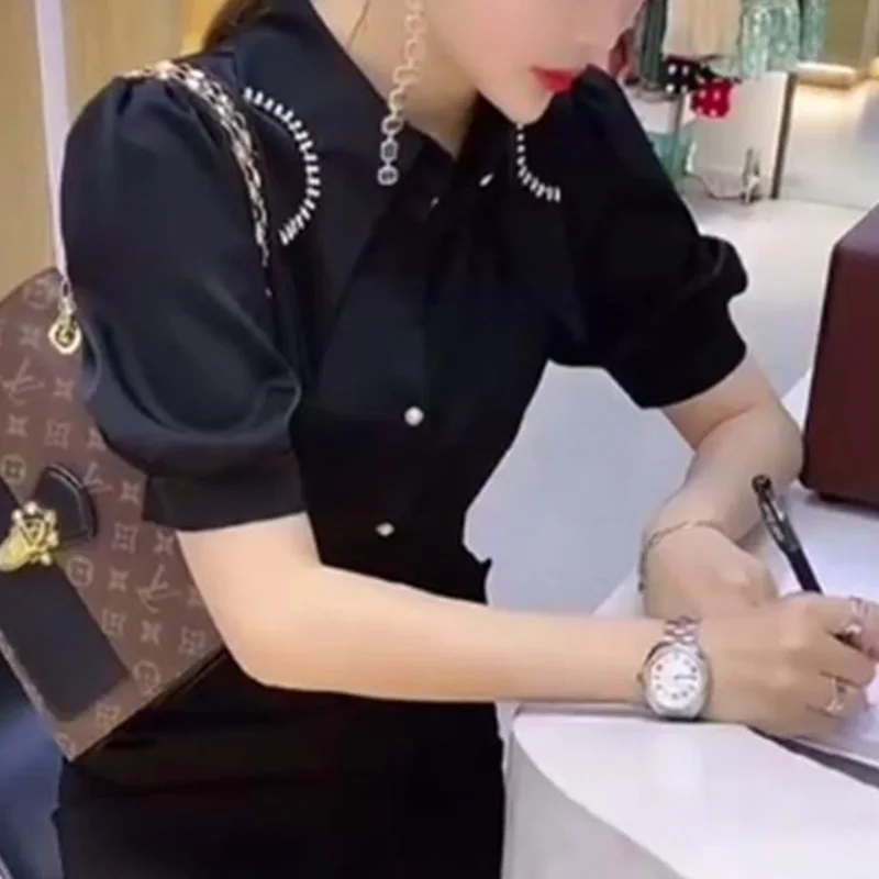 Рисунок 2 - Рубашка женская с отложным воротником