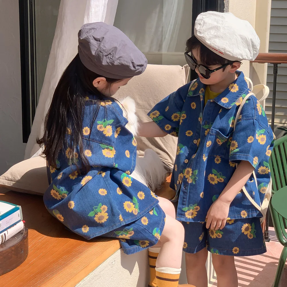 

2023 Summer New Brother Sister Denim Clothes Sets Boy Girls Sunflower Short Sleeve Top + Print Shorts 2pcs Suit Children Outfits