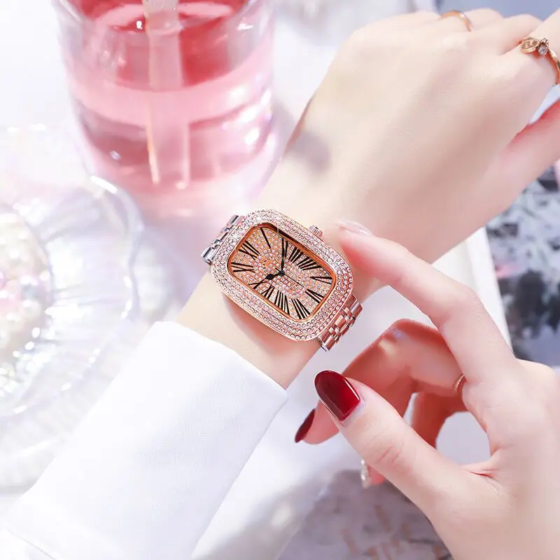 

Женские модные часы для отдыха Mobangtuo, изысканные кварцевые часы из нержавеющей стали с инкрустированными бриллиантами