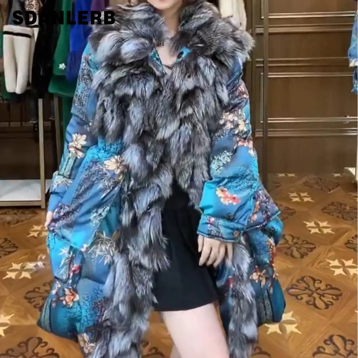 2022 Winter New Faur Fox Fur with White Duck Down Fur Jacket Long-Sleeved Women's Long Warm Slimming Fashion Warm Coat