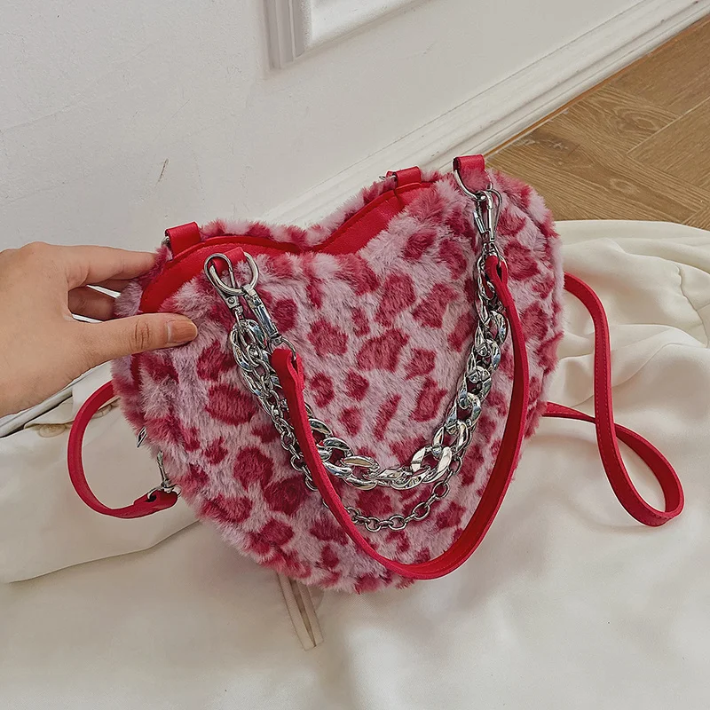 

Женские зимние плюшевые сумки через плечо в форме сердца, леопардовые женские сумки-тоуты на плечо, женские сумки на цепочке, 2023