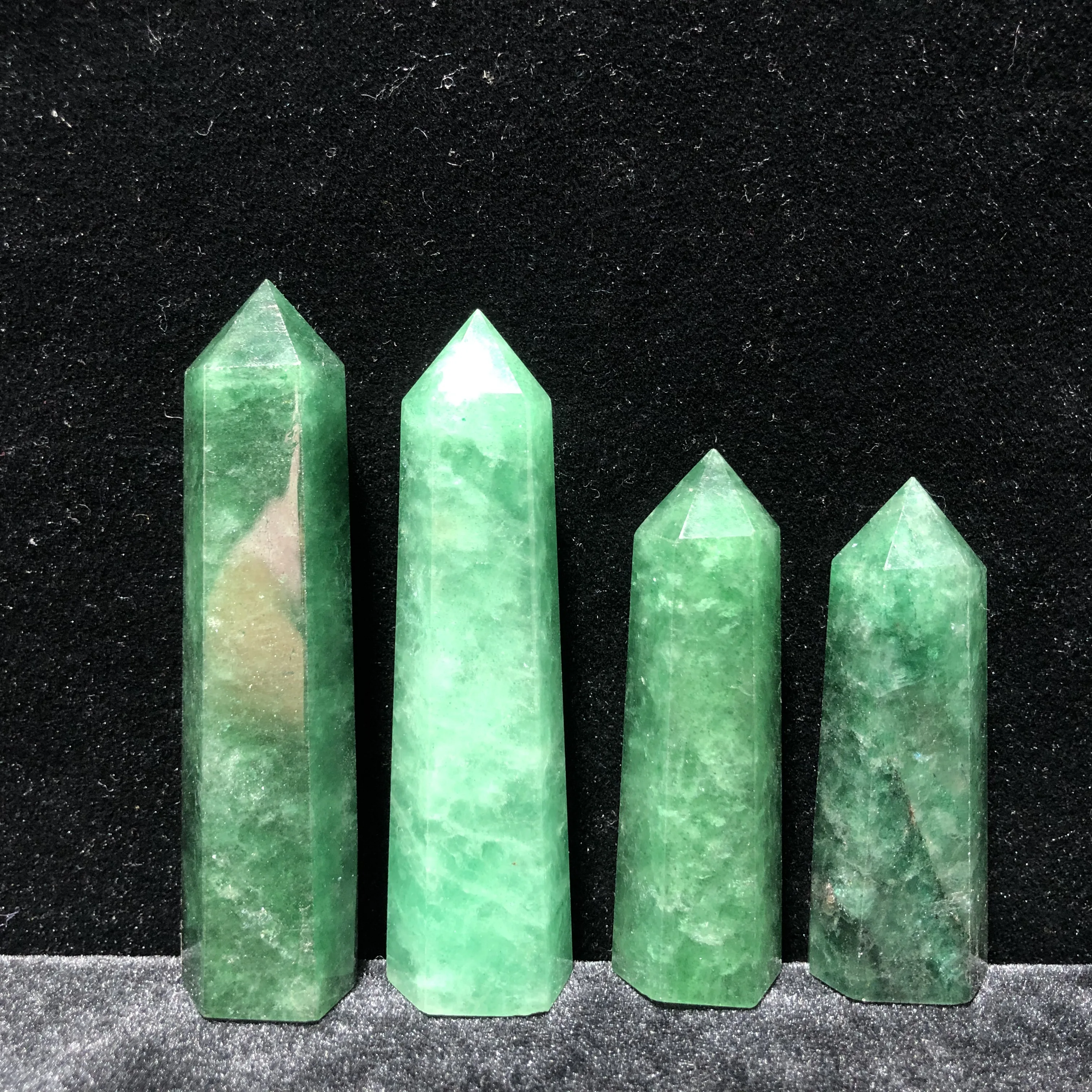 

Natural Green Strawberry Quartz Hand-Polished Point Feng Shui Reiki Healing Crystals Mineral Tower Home Decoration Stone Points