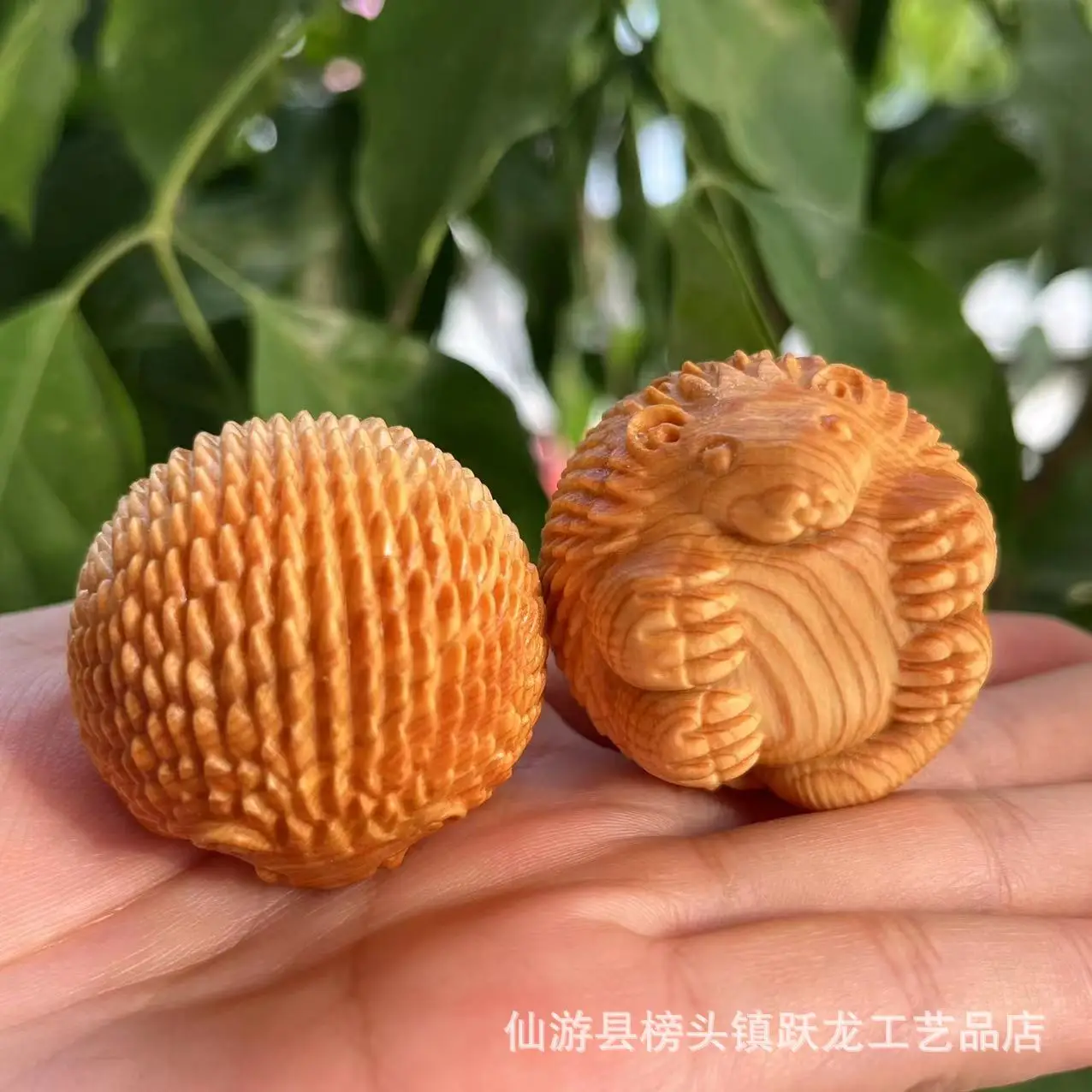 Пара миниатюрных предметов, деревянные резные животные, ежик, поделки из цельного дерева, аксессуары для офисного стола, украшение для дома, забавные подарки с а бутрименко моя первая раскраска забавные животные