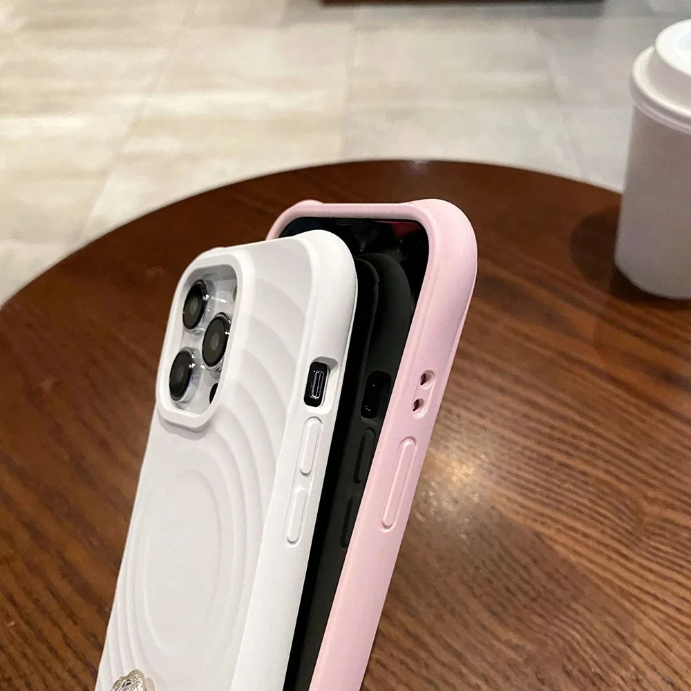 Фото Чехол для iPhone 17 Pro Max, жидкий силиконовый магнитный чехол с беспроводной зарядкой, противоударный, совместимый с iPhone 16, 15, 14, 13, 12 №5