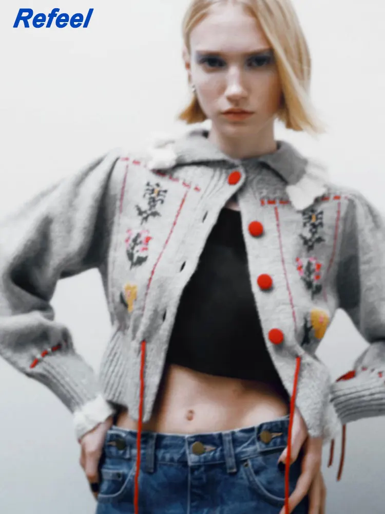 

New Autumn Winter sweet retro floral embroidery sweater short pull femme lapel long sleeve knitted cardigan cropped coat top