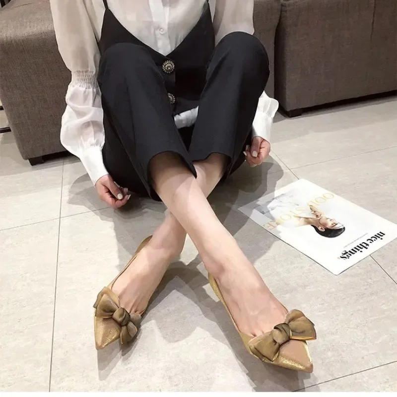 Женские милые желтые высококачественные туфли на шпильке с бантом крутые черные