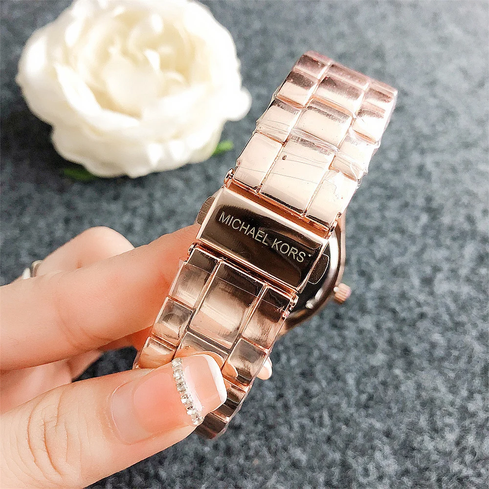 Фото Женские кварцевые часы Michael Kors 2026: модный минималистичный дизайн, роскошный деловой стиль, сплав, большой циферблат, подарок для женщин №5