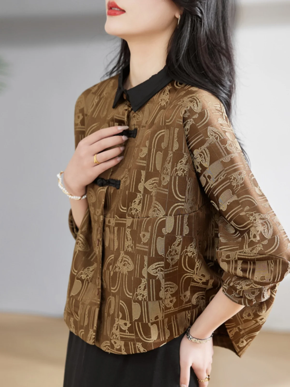 Новое китайское короткое пальто для женщин 2024 весенняя новинка мам ретро