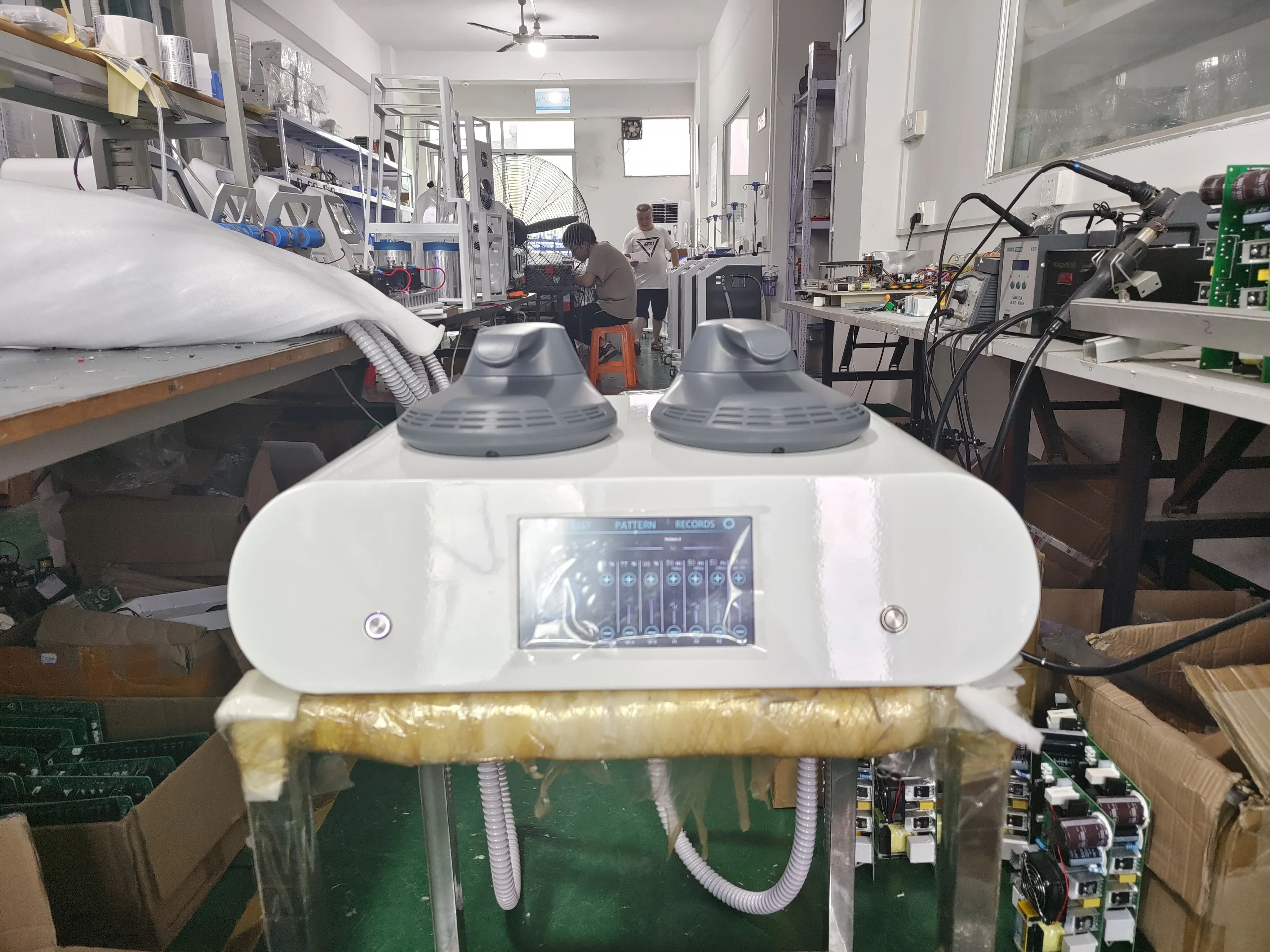 Новинка 2024 13 tesle Slim fet Loss Ems формирование и Скульптурное Neo с 2 ручками Body Sculpt rl