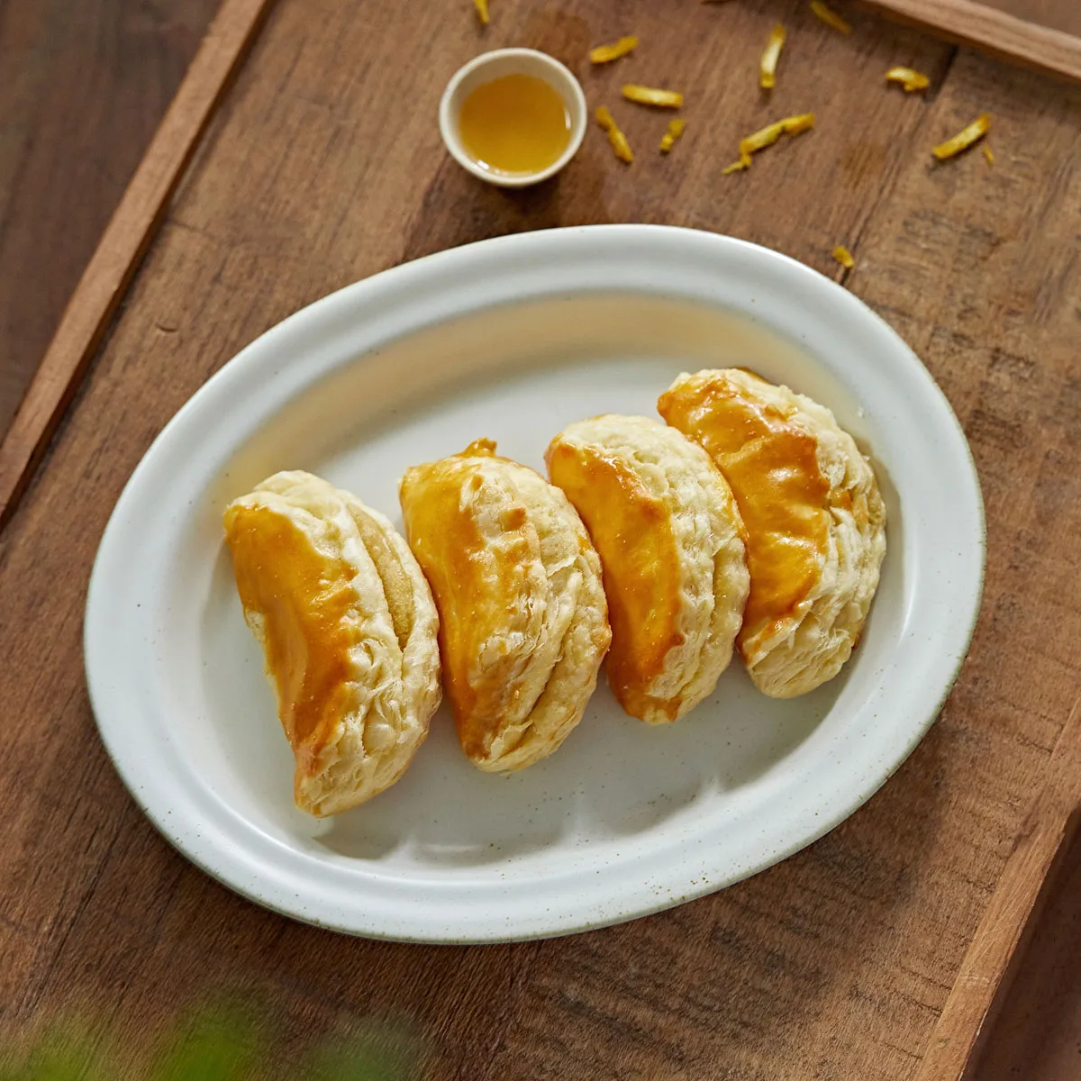 

Chen Home White Glaze High Temperature Porcelain Ceramic Dish Dinner Tableware Oval fish Plate 1pc