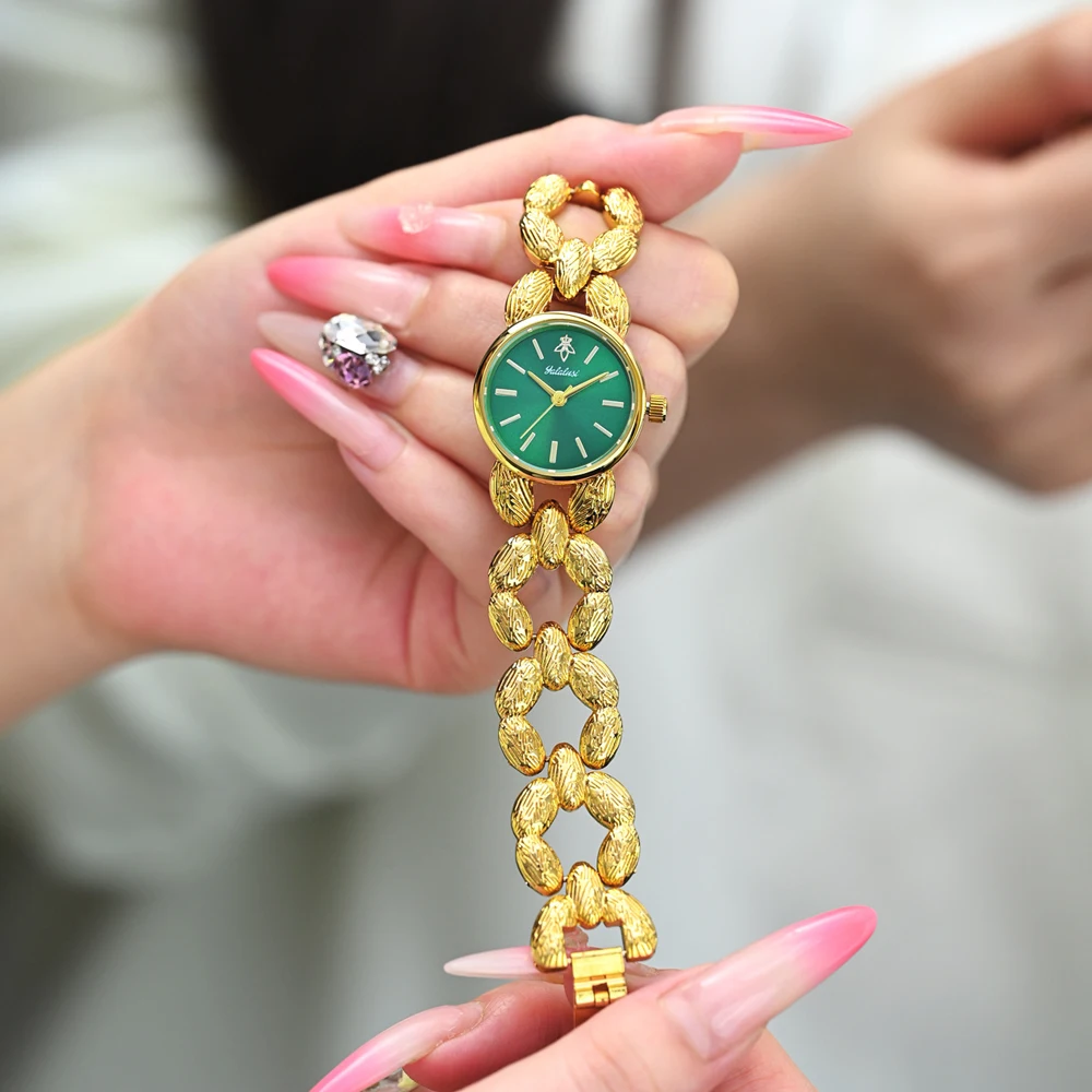 Фото Наручные часы Yalalusi Golden Quartz: модные браслетные часы для женщин, роскошные женские часы, подарок, новинка 2026 года №1