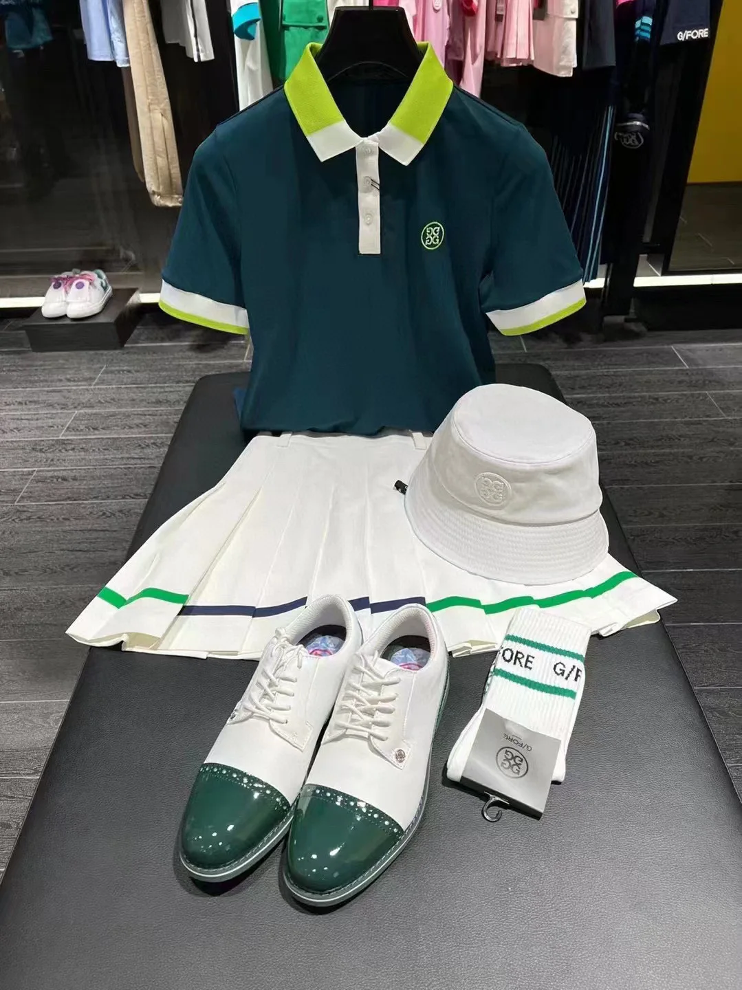 The new golf high-waisted pleated skirt for spring/summer 2022 has a great stretch with quick-drying fabric