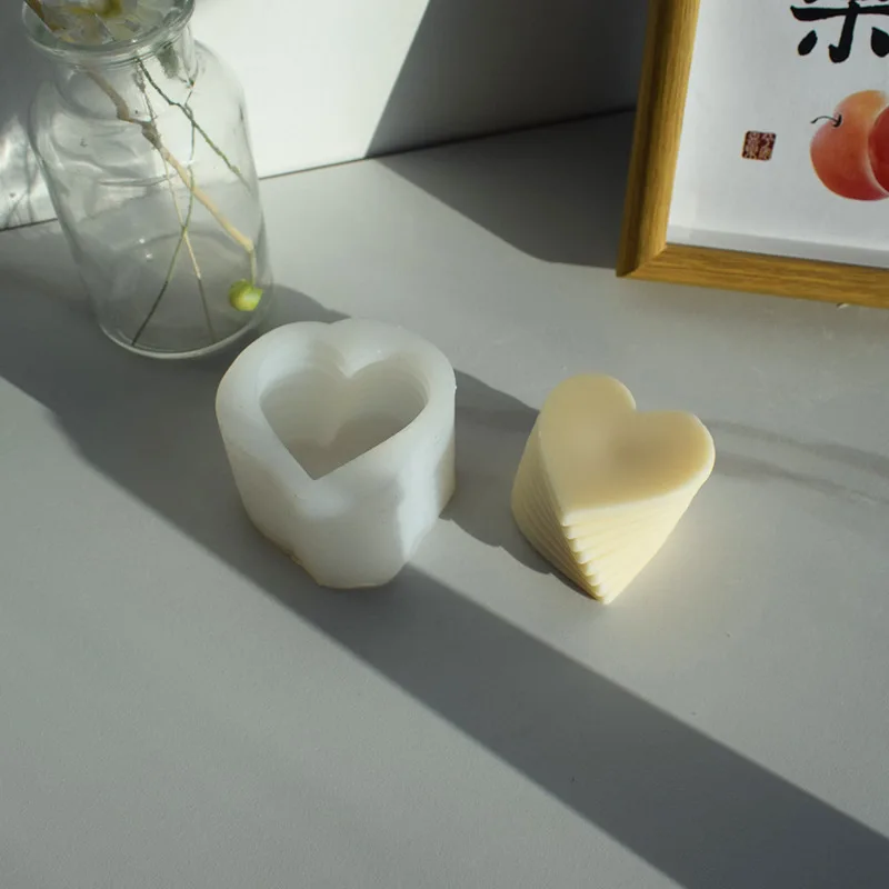 

3D Geometric Rotating Love Silicone Chocolate Mold Stacking Heart Shape Cake Ice Cream Decor Mold Lover Bedroom Candle Ornament
