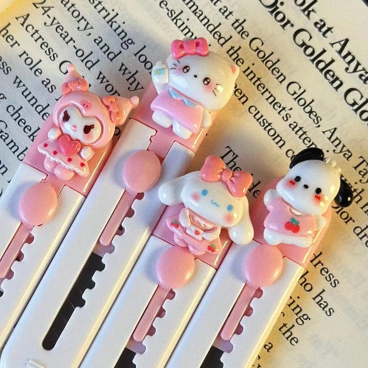 2024 Новый мини-нож Hello Kitty милый и портативный бытовой нож для резки бумаги