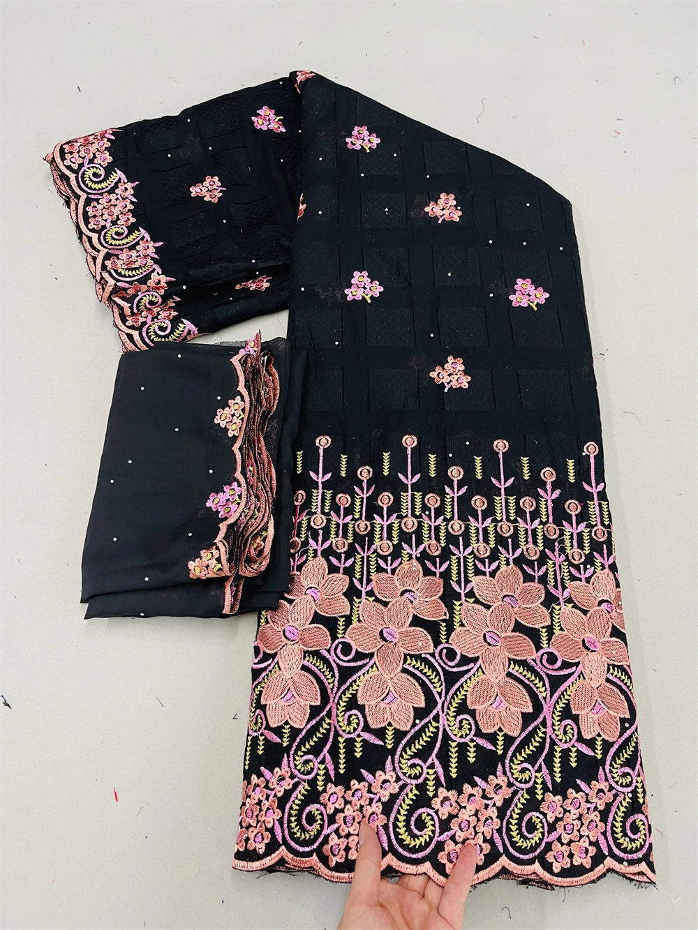 

Новая швейцарская кружевная ткань в клетку, африканская кружевная ткань, швейцарская вуаль, кружево в Швейцарии, 2 + 5 ярдов, африканская 100% х...