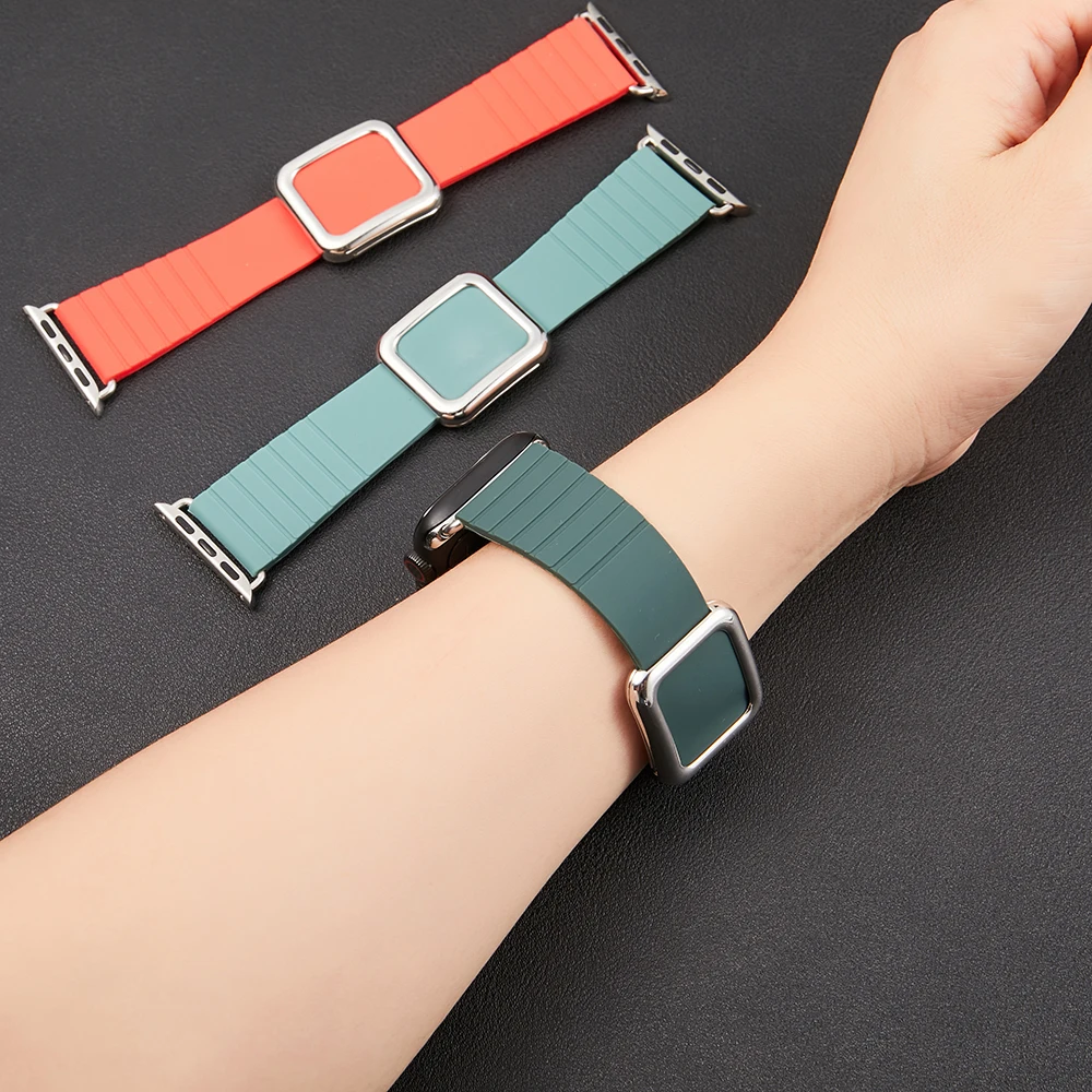 

Ремешок силиконовый для apple Watch 8 7 6 5 4, магнитный серебристый браслет с пряжкой в современном стиле, 38 40 41 мм 42 44 45 49 мм