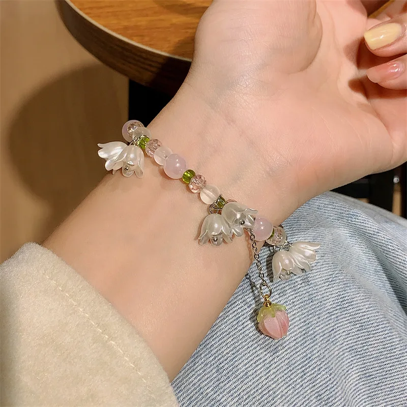 

Colorful Colorful Crystal Beaded Bracelet Elegant Lovely Wind Tulip Flowers Beaded Burst Best-selling Wholesale Direct Sales