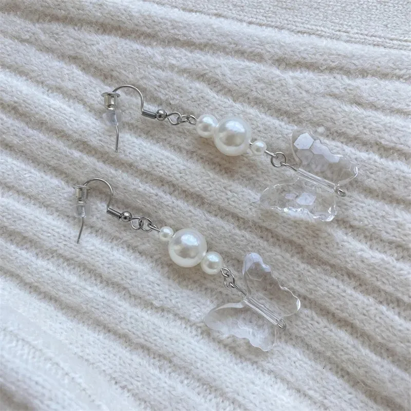 

Aesthetic Crystal Butterfly Earrings, Cute Pearl Dangle Earrings, Vintage style, Y2k, Butterfly jewelry, Sparkle Clear Earrings