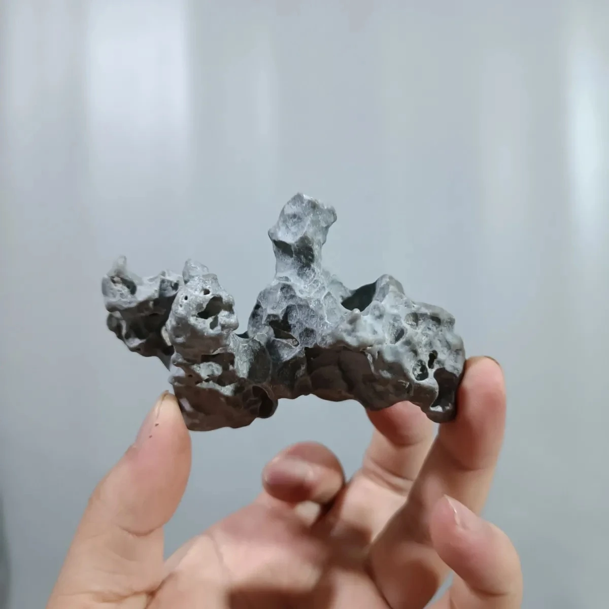 1Pcs Natural Original Taihu Stone Boutique Small Linglong Stone Play Collection Bonsai Fish Tank Landscape Decoration Collection