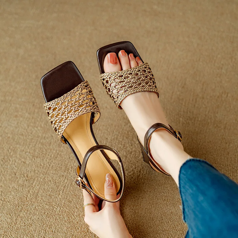 Новые сандалии с открытым носком и 2 головками в стиле ретро на толстом высоком