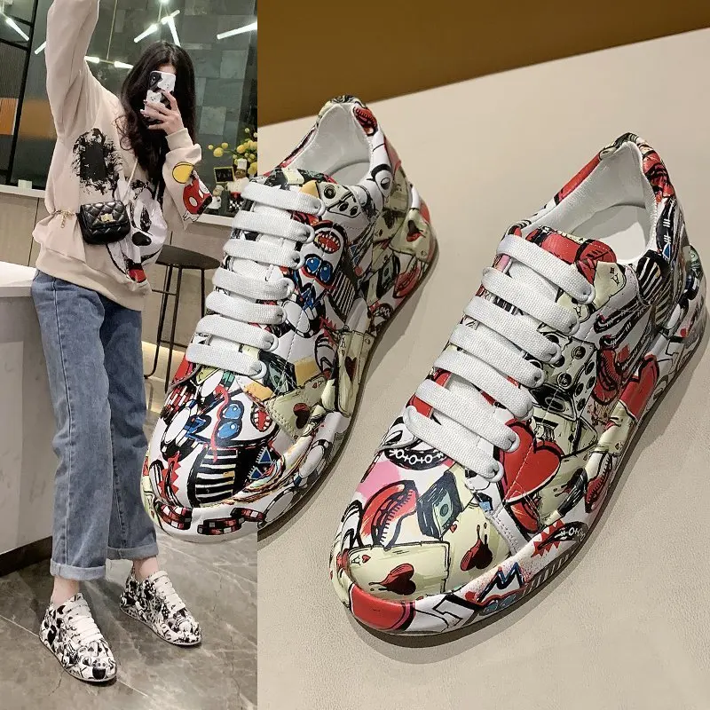 

Spring Autumn Women Sneakers 2023 Fashion Graffiti Casual Sport Shoes Lace Up Vulcanize Shoes Soft Flats Zapatos Mujer