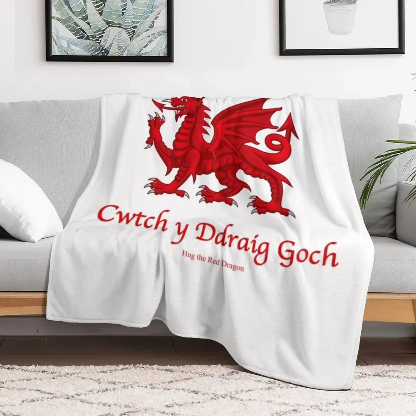 Футболка Welsh Red DragonCwtch y Ddraig Goch - Онимает красный дракон декоративное одеяло