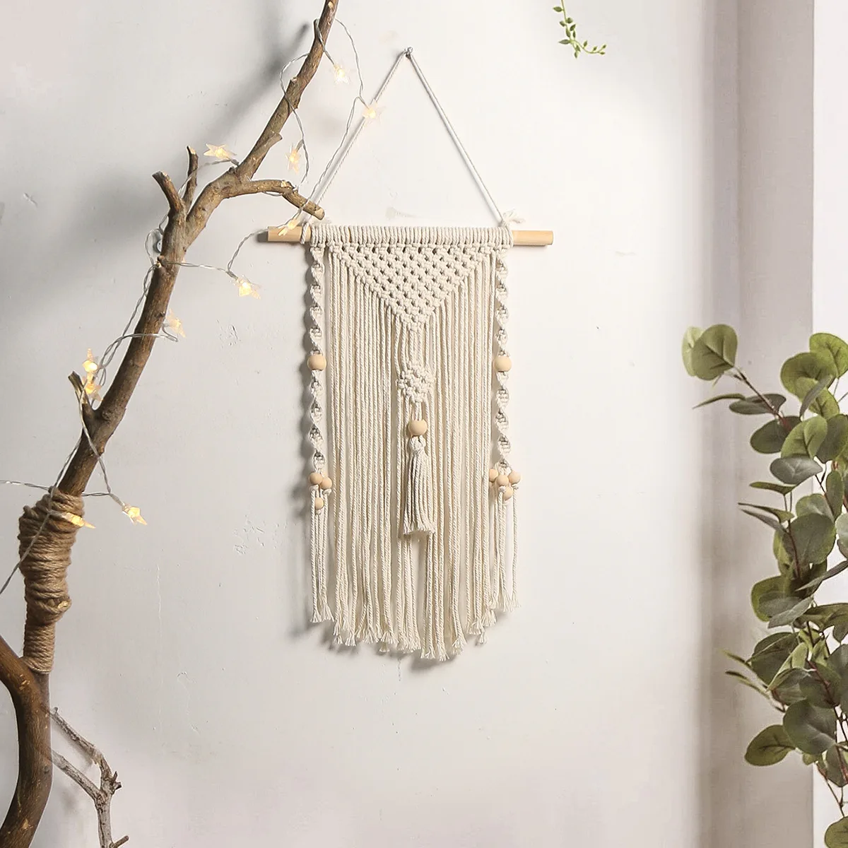 

Hand Woven Tapestries Wooden Bead Macrame Wall Hangings Home Decoration Boho Room Decor Tapestry Cotton Linen Background Pendant