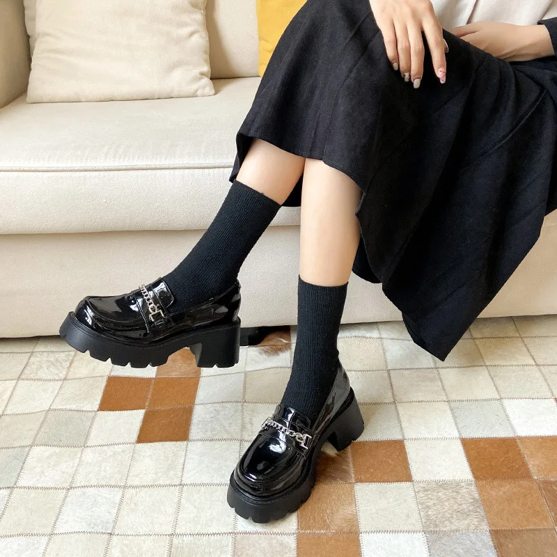 Балетки женские из лакированной кожи туфли-оксфорды меховые на платформе