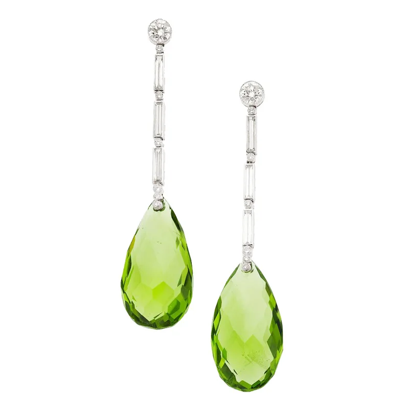 

Fashion Temperament Artificial Green Crystal Female Earrings Exquisite Simple Temperament Silver-plated Pendant Earrings Jewelry