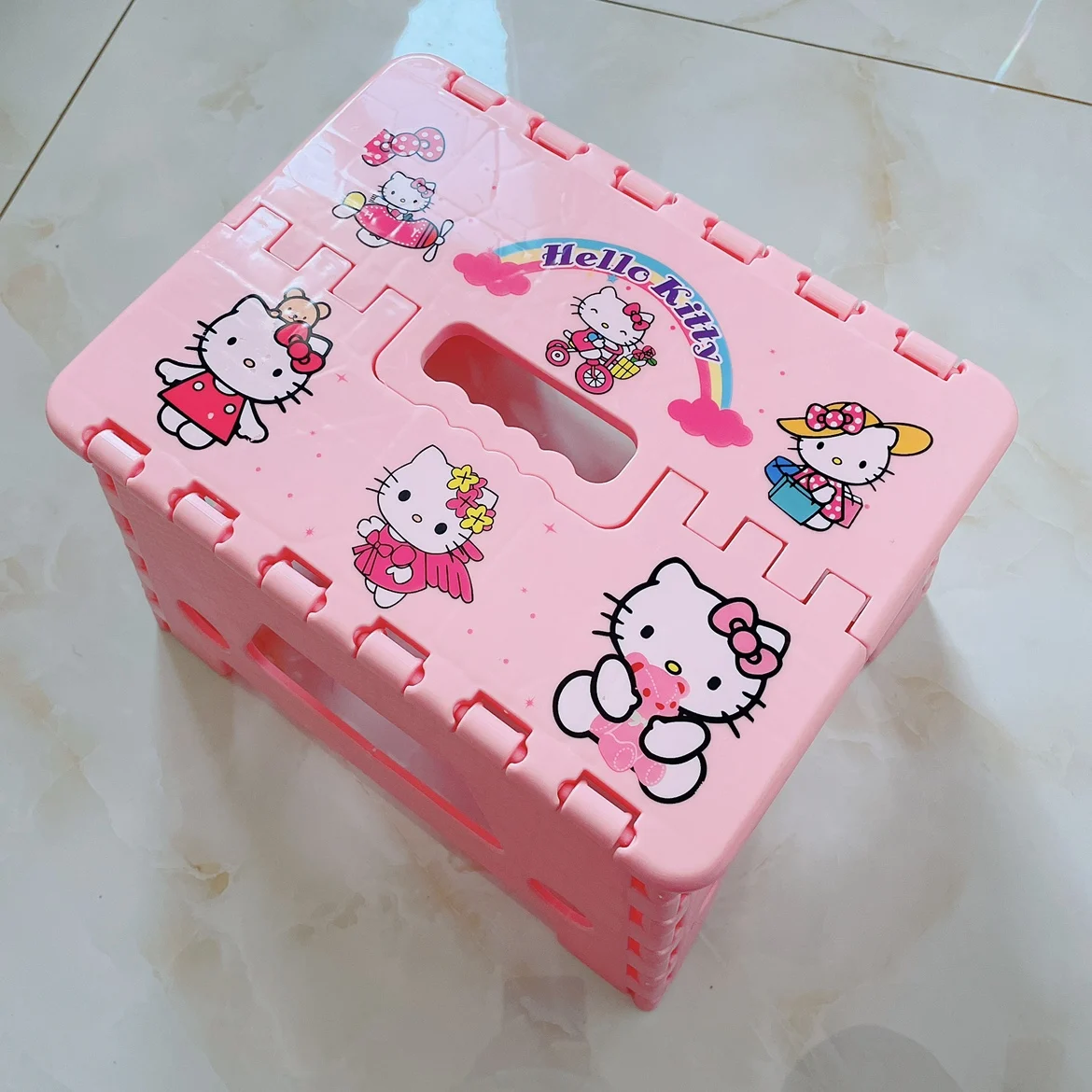 

Kawaii Sanrio Anime Cartoon Kt Cat Plastic Folding Small Stool Baby Home Mini Bench Outdoor Portable Small Stool Children's Gift