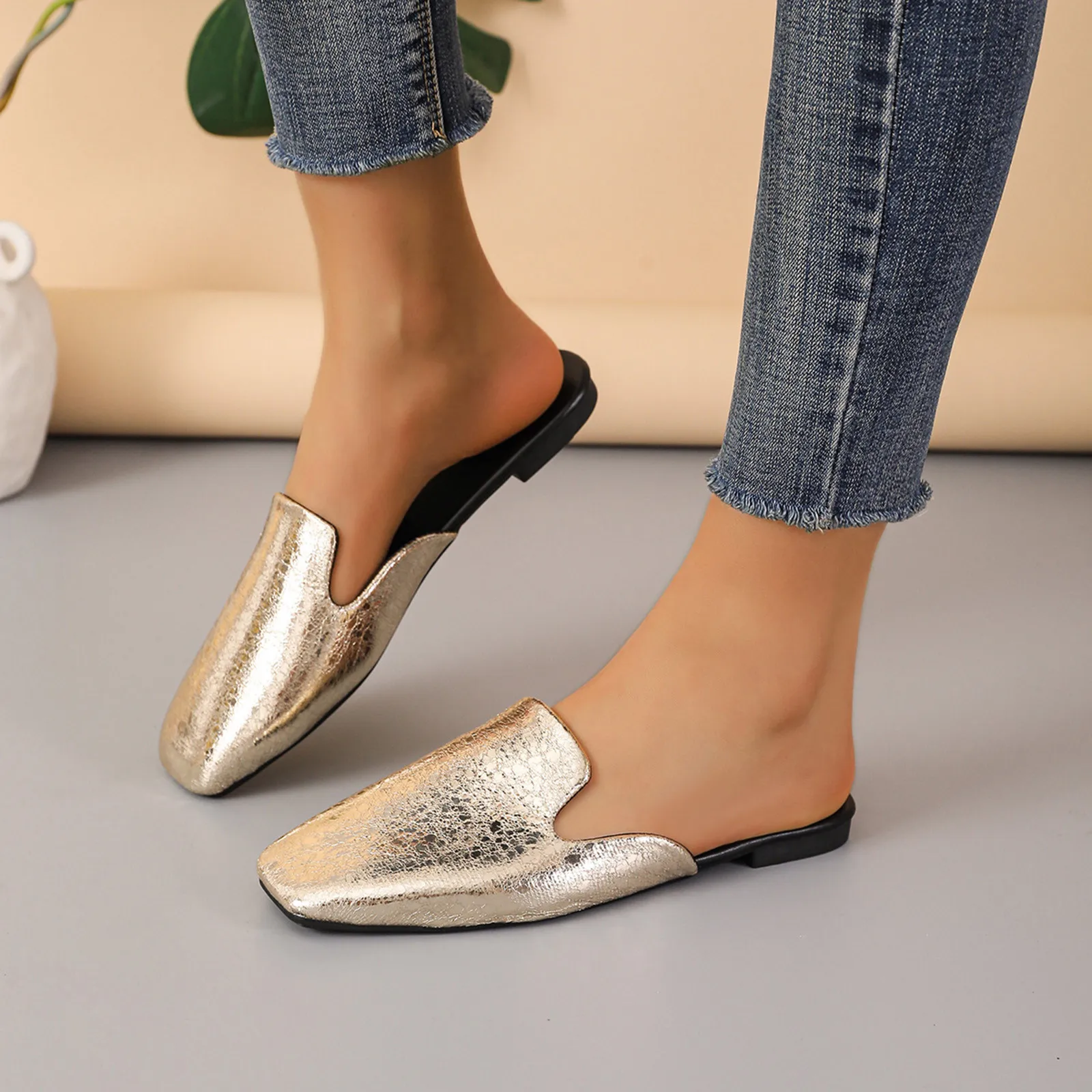 

Ladies Summer Bright Leather Sandals Solid Color Square Toe Flat Bottom Modern Mules Fashion Casual Comfy Women Office Shoes