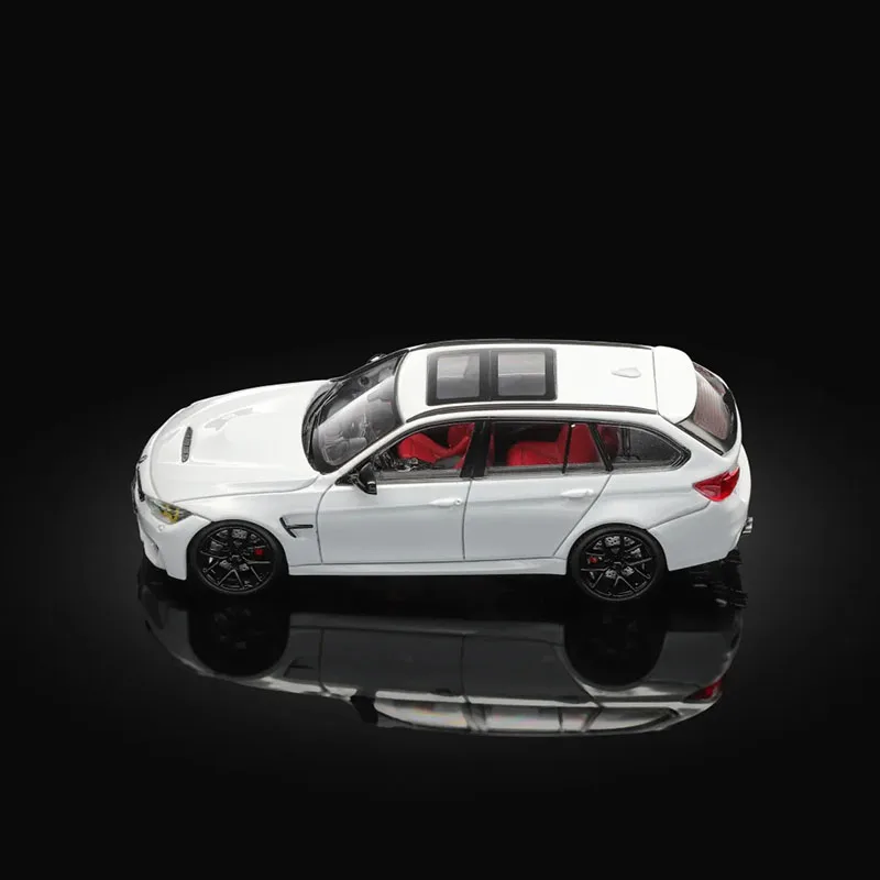 Фото Предзаказ: Коллекционная модель автомобиля BMW M3 F81 Touring в масштабе 1:64, классический универсал, игрушка для мальчиков, украшение, рождественский подарок №2
