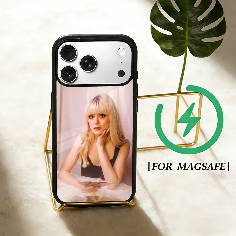 Чехол для телефона Singer M-Maisie Peters для iPhone 17,16,15,14,13,12,Plus,Pro,Max с магнитной беспроводной зарядкой Magsafe (art.: 3920d83c7ebbf) - 3920d83c7ebbf