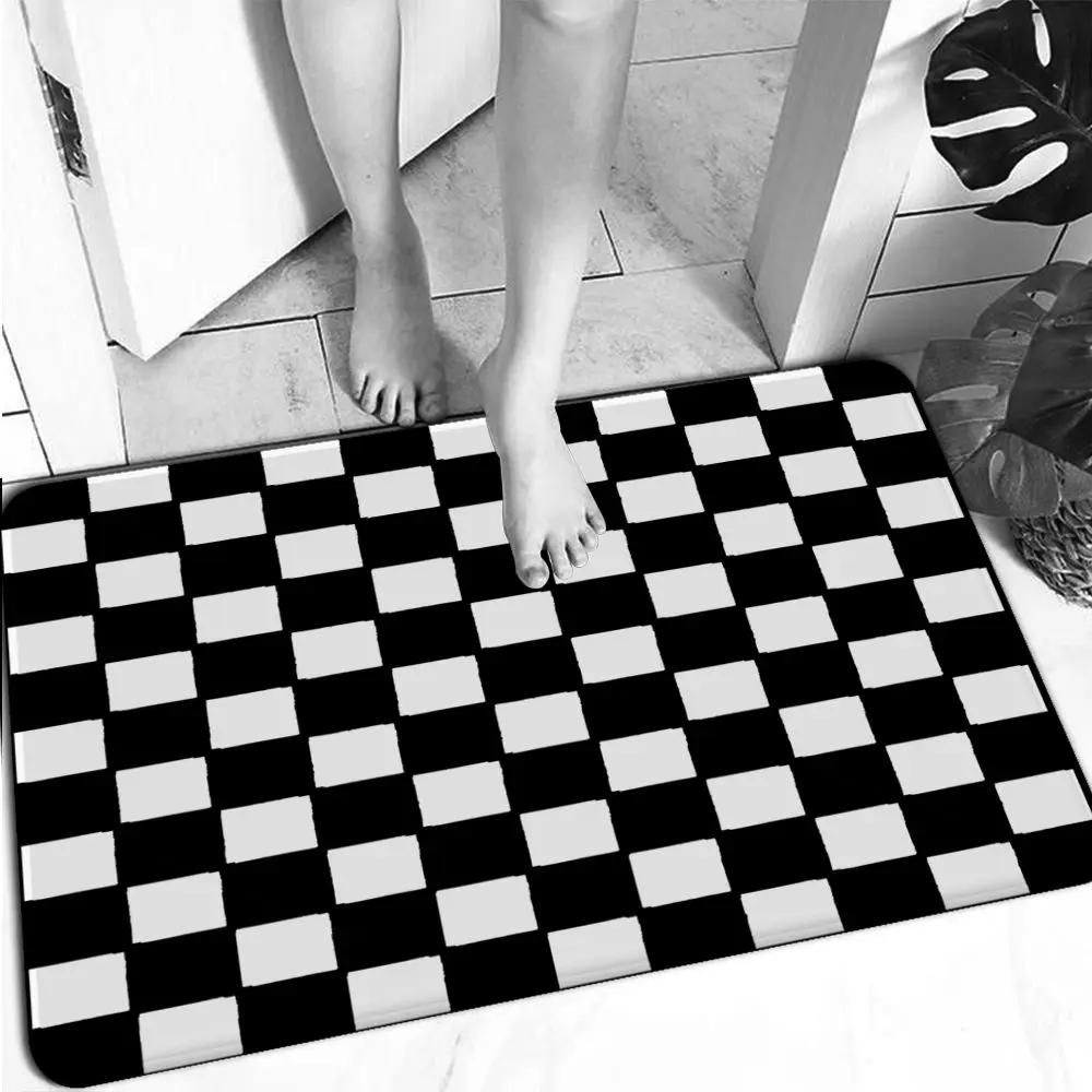 

Black White Chess Printed Flannel Floor Mat Bathroom Decor Carpet Non-Slip For Living Room Kitchen Welcome Doormat