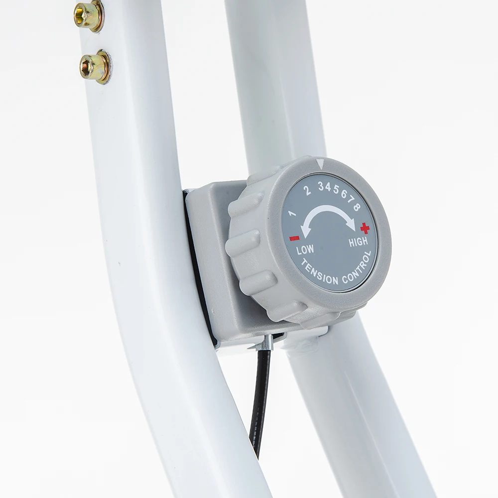 Магнитный велотренажер для тренажерного зала в помещении