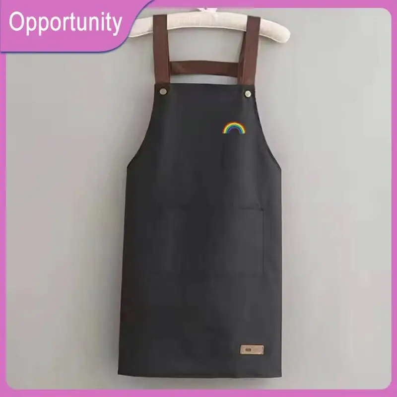 

Waterproof And Oil-proof Sleeveless Apron With 2 Pockets Convenient Storage Apron Anti-oil Dirty Household Cooking Baking