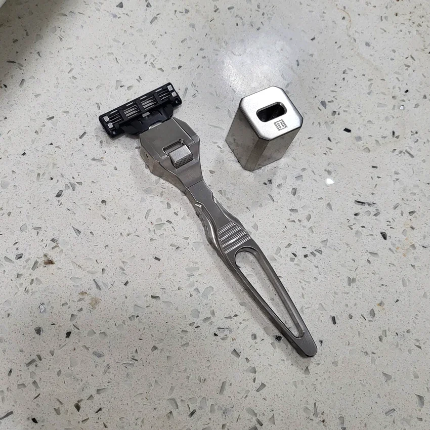 Бритва из титанового сплава для мужчин бритва с 5 лезвиями подарок