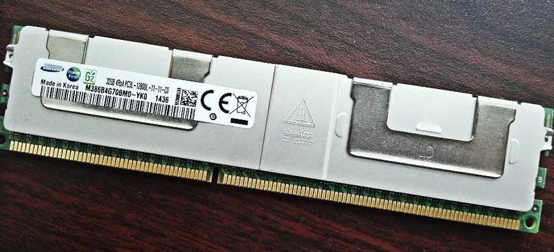 

RAM M386B4G70BM0-YK00 32G 4RX4 PC3L-12800L 1600 REG RAM