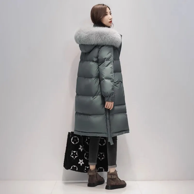 Женский пуховик с капюшоном длинная теплая парка на белом утином пуху воротником