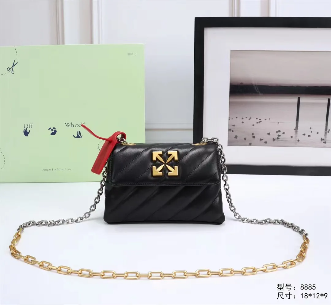 

2024 Fashion OFF WHITE New Women's Bag PUMP POUCH Letters Small Square Bag Sheepskin Chain Arrow Bag Shoulder Slanting