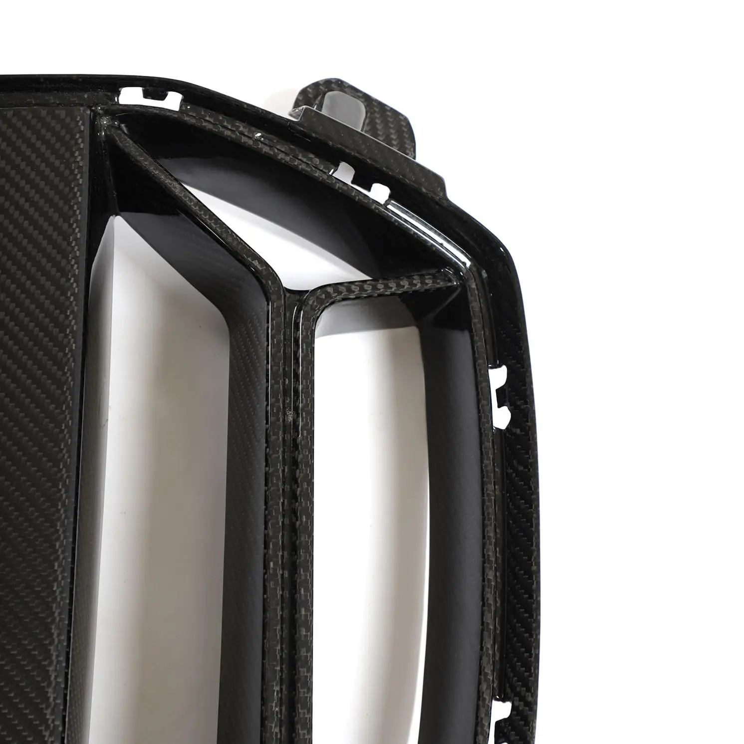 Передняя решетка радиатора из сухого углеродного волокна (без радара ACC) подходит