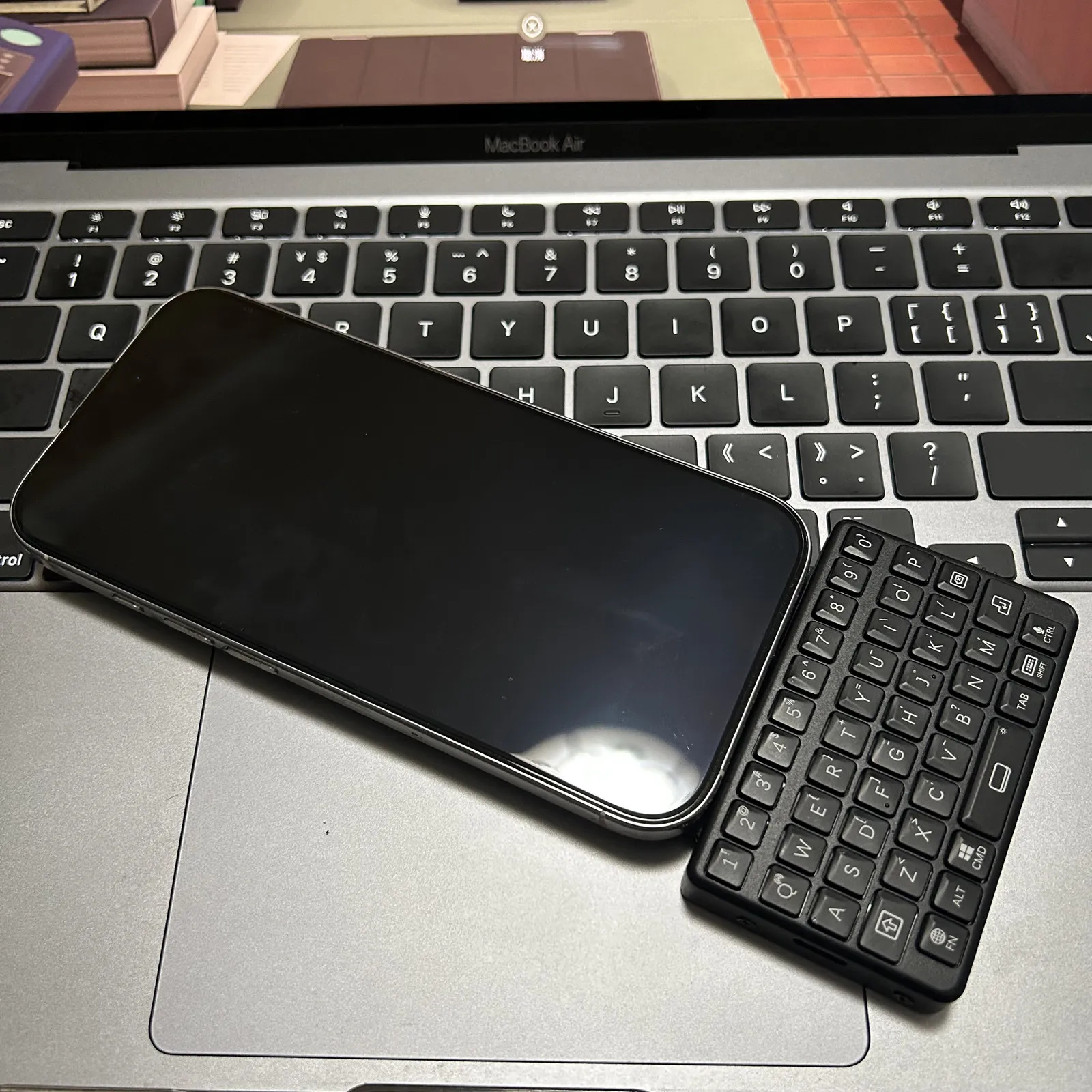 Фото Мини-клавиатура EXknight в стиле ретро с Bluetooth и тачпадом, универсальная для Windows/Android, компактная клавиатура для телефонов Blackberry, аксессуары №3